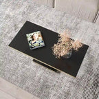 Table basse moderne avec finition laquée brillante