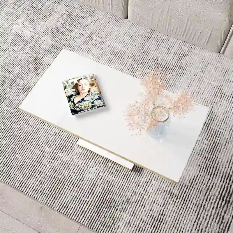 Table basse moderne avec finition laquée brillante