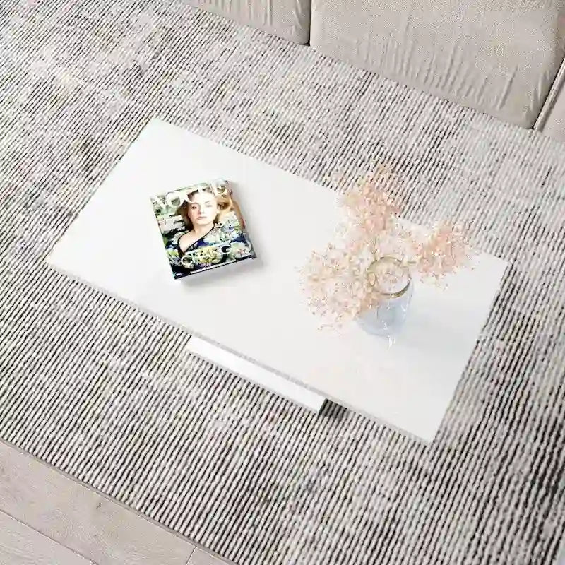 Table basse moderne avec finition laquée brillante