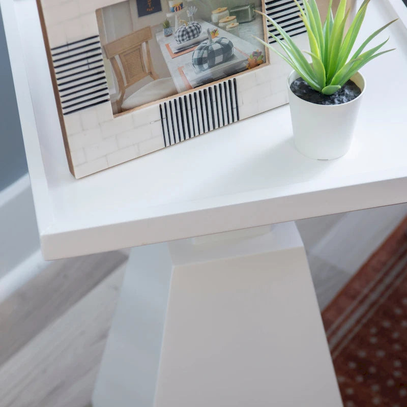Table d'appoint contemporaine